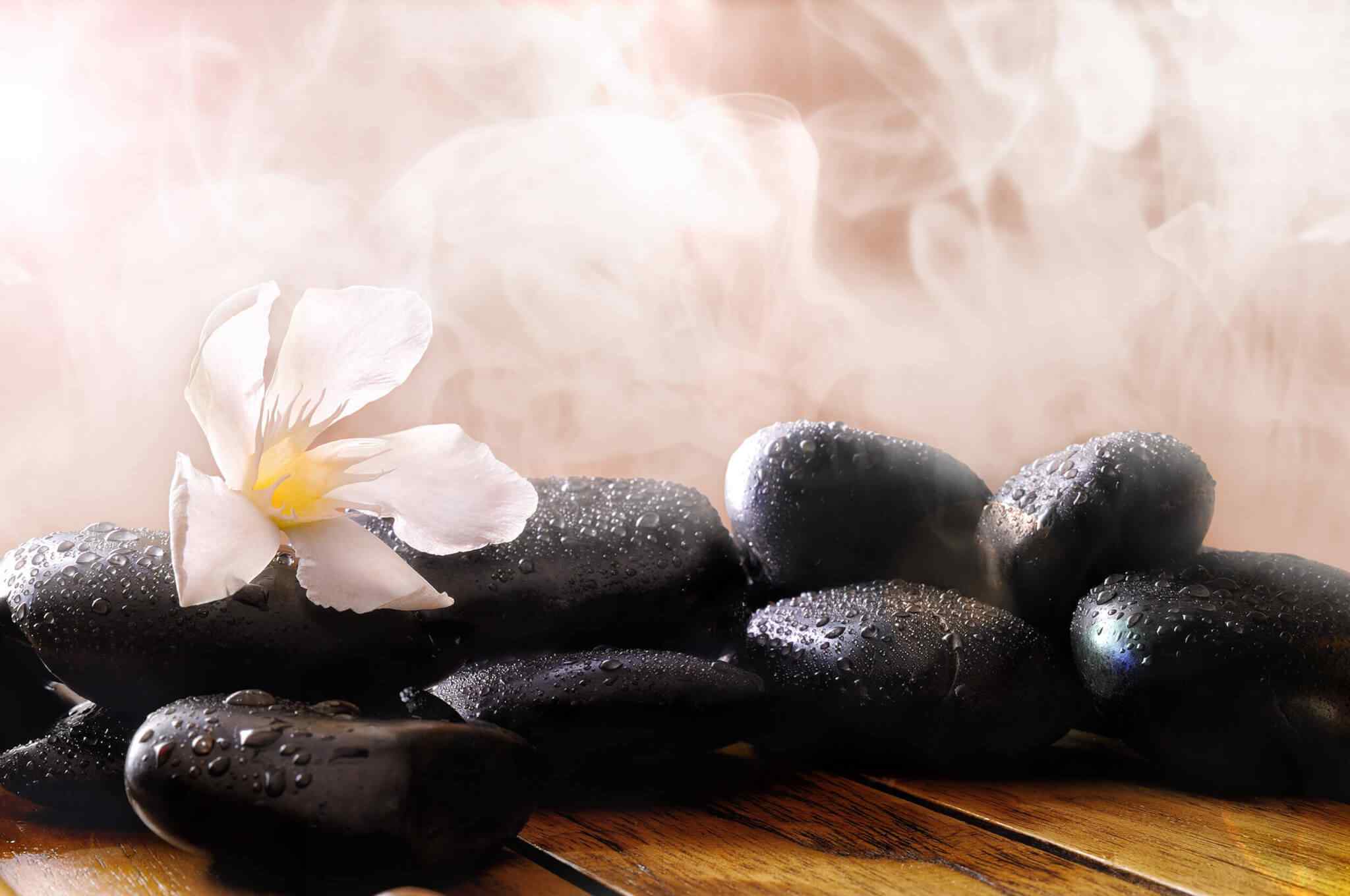 https://centre-epine.fr/wp-content/uploads/2018/11/spa-stone-massage-4.jpg